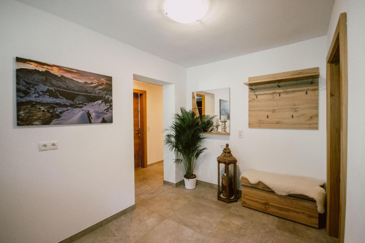 Nedererhof - Ferienwohnung Gamskar Schmirn エクステリア 写真